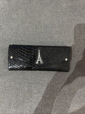 Icing Vintage Black Croc-Textured Wallet with Eiffel Tower Accent